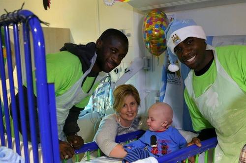 Яя Туре и Мика Ричардс Яя Туре и Мика Ричардс