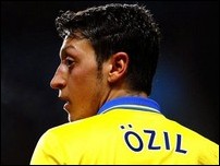 ����� ����