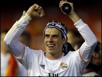 ����� ����