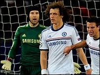 ����� ����