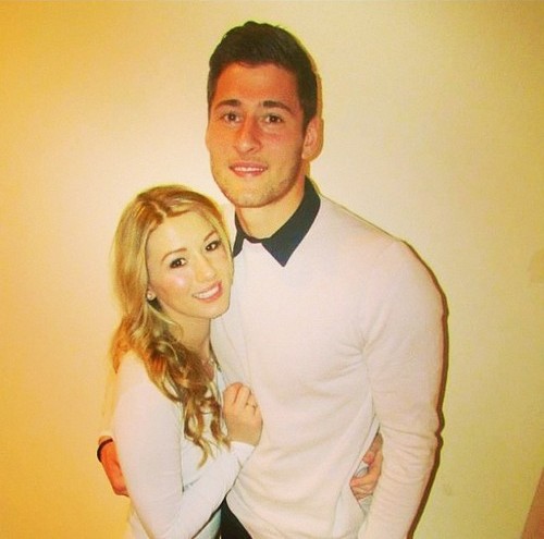 Джоэл Уорд с девушкой Джоэл Уорд с девушкой