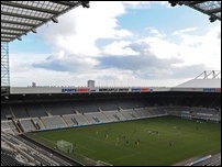 �������