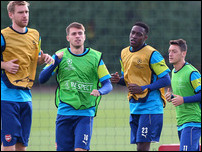 �������