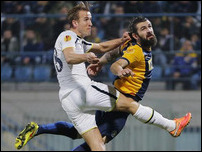 ����� ����