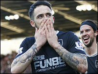 ����� ����