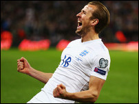 ����� ����