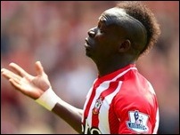 ����� ����