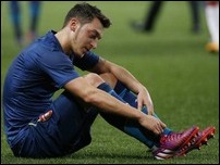 ����� ����