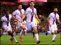 ����� ����