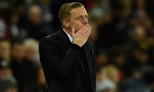 ����� ����