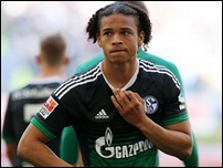 ����� ����