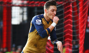 ����� ����