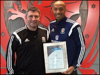 ������ ����