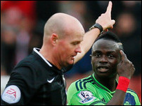 ����� ����