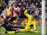 ����� ����