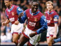 ����� ����