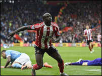 ����� ����