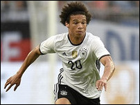 ����� ����