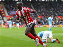 ����� ����