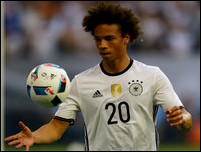 ����� ����