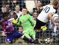 ����� ����