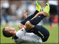 ����� ����