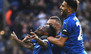 ����� ����