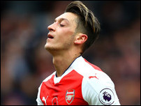 ����� ����