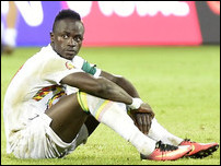 ����� ����