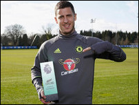 ���� ����