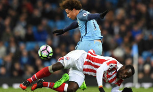 ����� ����