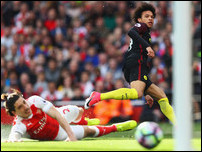 ����� ����