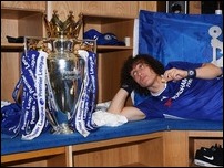 ����� ����