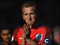 ����� ����