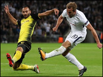 ����� ����