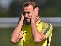 ����� ����