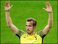 ����� ����