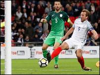 ����� ����