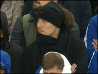 ����� ����