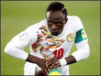 ����� ����