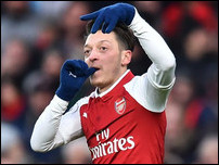 ����� ����