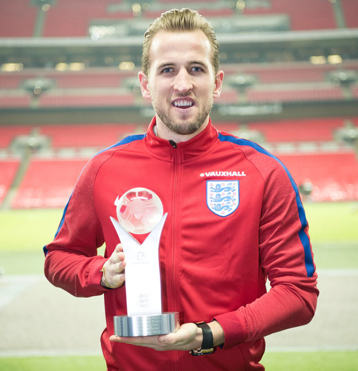 ����� ����