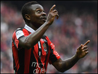 ���-������ ����