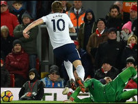 ����� ����