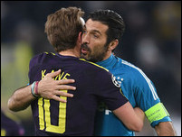 ����� ����