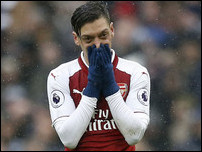 ����� ����