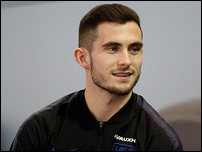 ����� ���