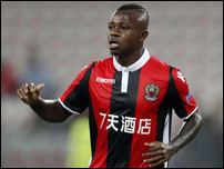 ���-������ ����