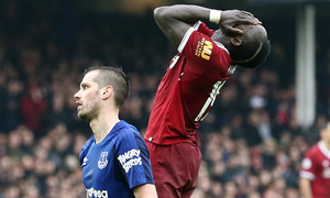 ����� ����