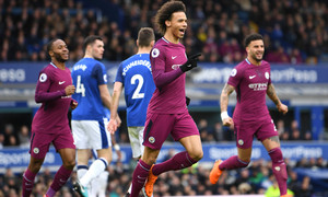 ����� ����